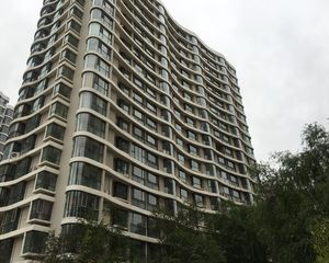 巨华,电梯精装修房,满五唯一,出行方便,