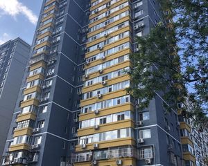 新上!车公庄地铁旁一居、中间楼层、电梯好房、采光视野佳、