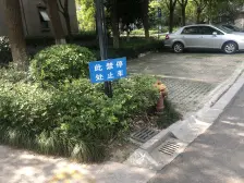 精装修,电梯中高区,有产权车位,万达商圈业态齐全。