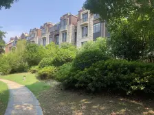 边套3房保养好+房东置换诚心出售+百联商圈近金山卫