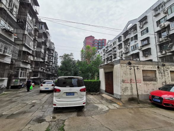 西潞南大街实景图