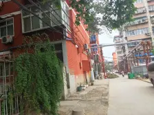 双气毛坯 一楼不带院子 一南一北