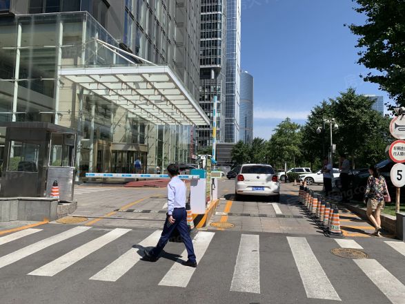 旺座中心实景图