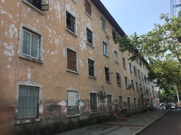八二宿舍一区实景图