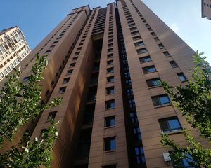 出门云峰街地铁口中间楼层东明厅2室看房方便