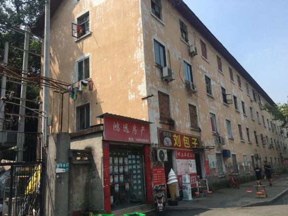 八二宿舍一区实景图