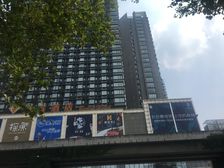 龙湖三千星座 1室1厅 西南 东南