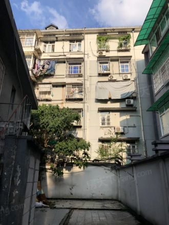 南山路小区实景图