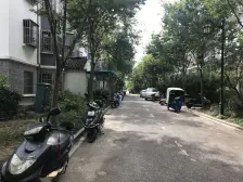 港龙复式公寓 调高5米8 居住舒适,挑高复式公寓