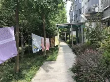 城南港龙财智国际2室2厅高性价比配套齐装修次新房