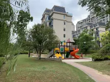 联排别墅户型好,带花园,带车位