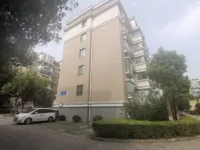 顶楼复式 精装 带大露台 视野好 诚心出售价钱可谈