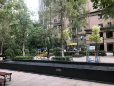 精装修 业主诚心 小区环境优美 交通便利 配套齐全