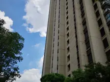 叠加别墅,双阳台,小区中心位置,简约风格,一楼送花园