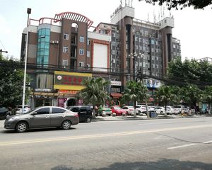 文星生活广场1室1厅南