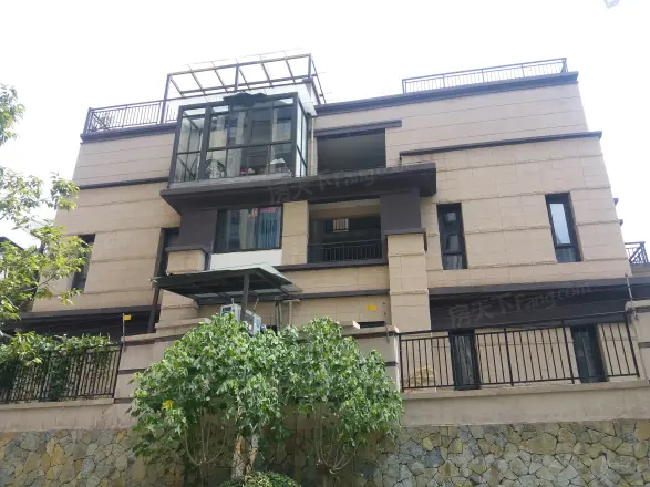 旭辉城别墅实景图