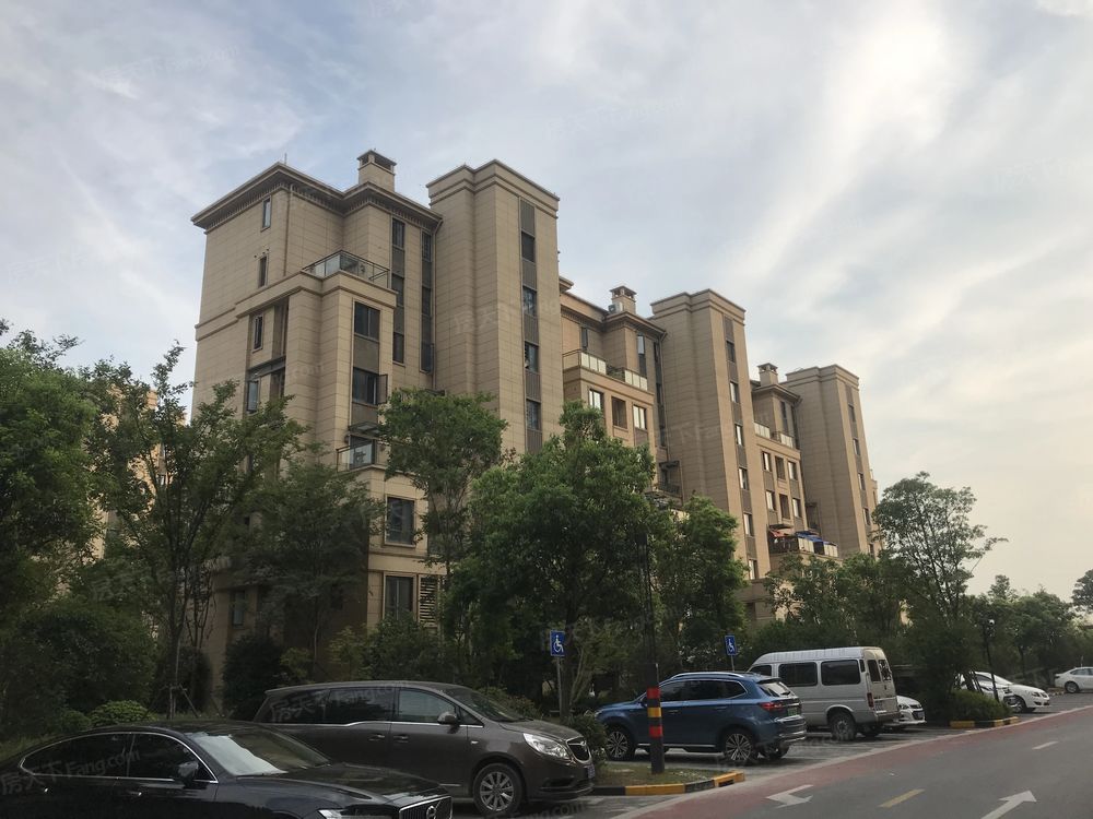 小区相关图