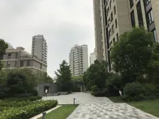 景观房,看小区花园绿化+南北通透,方正格局+有车位