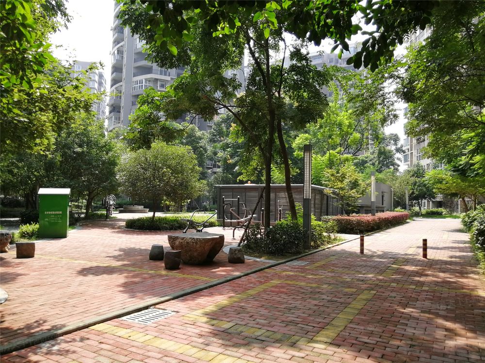 小区相关图