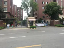 保利海上五月花,带露台,精装修,诚心出售