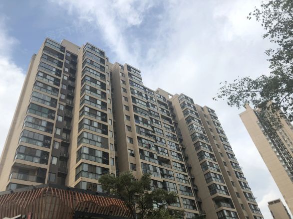 清江泓景