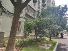 黄山一村,建平书包房,不靠路,一梯两户,边套全明。