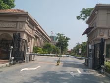 尚都二区一楼大花园户型出售可以围起来种花草出行方便