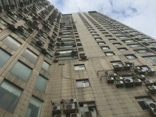 五一广场地铁口配套完善,大通间实用面积大