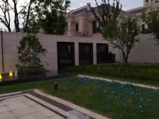 半岛印象花园四房两卫,南北通透全天采光好,中上楼层景观房。