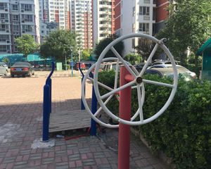 卓雅豪庭 2室2厅 南 北