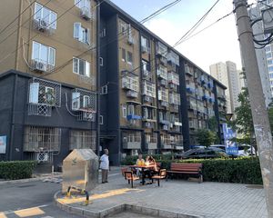 (近地铁~采光佳)高杨树南里一居室配套齐全