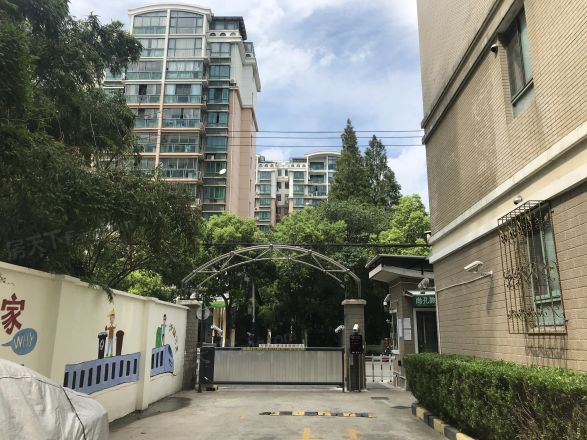 龙柏金悦公寓实景图