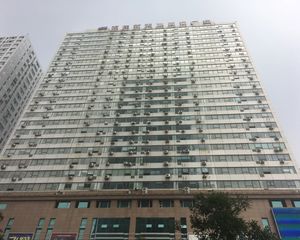 此房位置好,楼下地铁站,商场,机车医院生活便利。