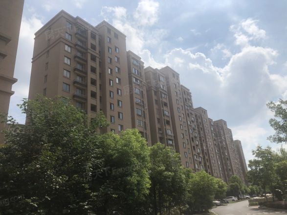汇丰荷苑实景图