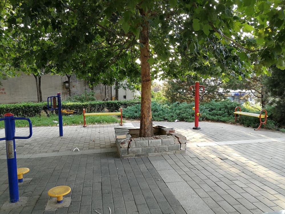 小区相关图