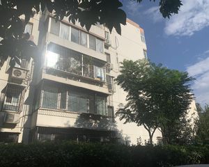 育慧西里全南2居满五年分房无遮挡户型方正