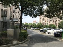 9号地铁站,飞机户型3房,业主自住装修,2009年现浇房