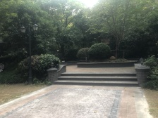 洋房大平层底复,子母车位,小区中间位置,诚意出售