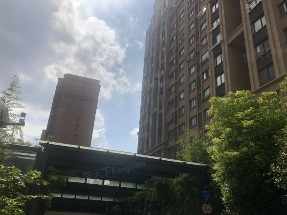 汇丰荷苑实景图