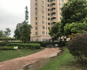 低密度高素质大面积好楼层好房!