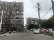 龙王桥新村二室二厅有车库,诚心出售