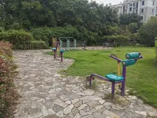 层高3.4米,南北通大三房两卫,三个阳台,户型方正