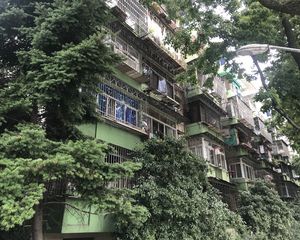 总价低,南北间,靠近地铁口。。。。