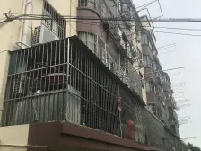 保安新村 3室1厅 南