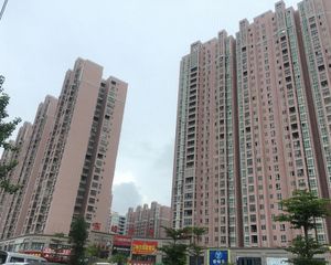 东峰世纪公寓 朝南小三房 新世纪大道 万达商圈