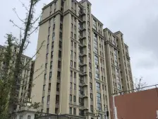 保利精装修联排 位置好 房东诚意出售