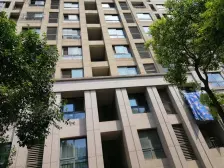 远香湖旁保利家园大平层 前排视野好采光佳带车位 没税