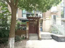 商品房小区,装修带地暖,配套完善,环境幽静,