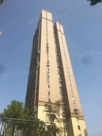 月亮湾草莓街区实景图