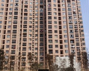 世纪万象广场 南北通透,采光好 装修好,环镜优美 周边匹套完善,,出行方便